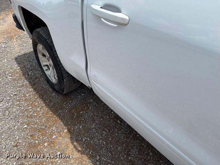 image for item HI9293 2018 Chevrolet Silverado 1500 Crew Cab pickup truck