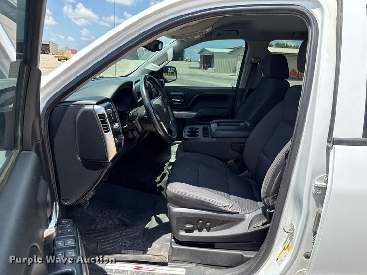 image for item HI9293 2018 Chevrolet Silverado 1500 Crew Cab pickup truck