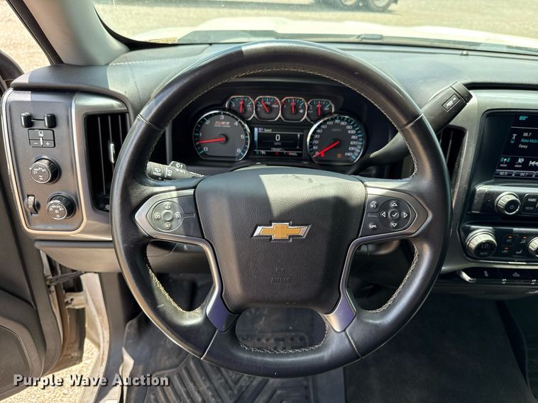 image for item HI9293 2018 Chevrolet Silverado 1500 Crew Cab pickup truck