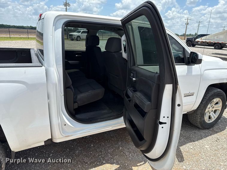 image for item HI9293 2018 Chevrolet Silverado 1500 Crew Cab pickup truck