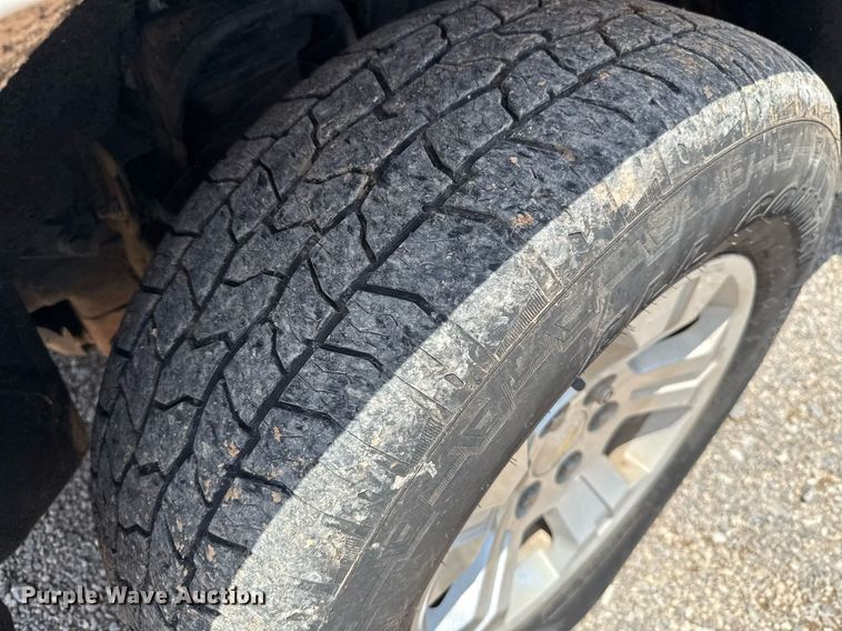 image for item HI9293 2018 Chevrolet Silverado 1500 Crew Cab pickup truck