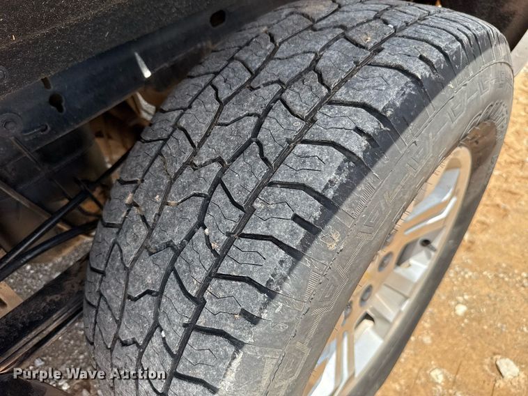 image for item HI9293 2018 Chevrolet Silverado 1500 Crew Cab pickup truck