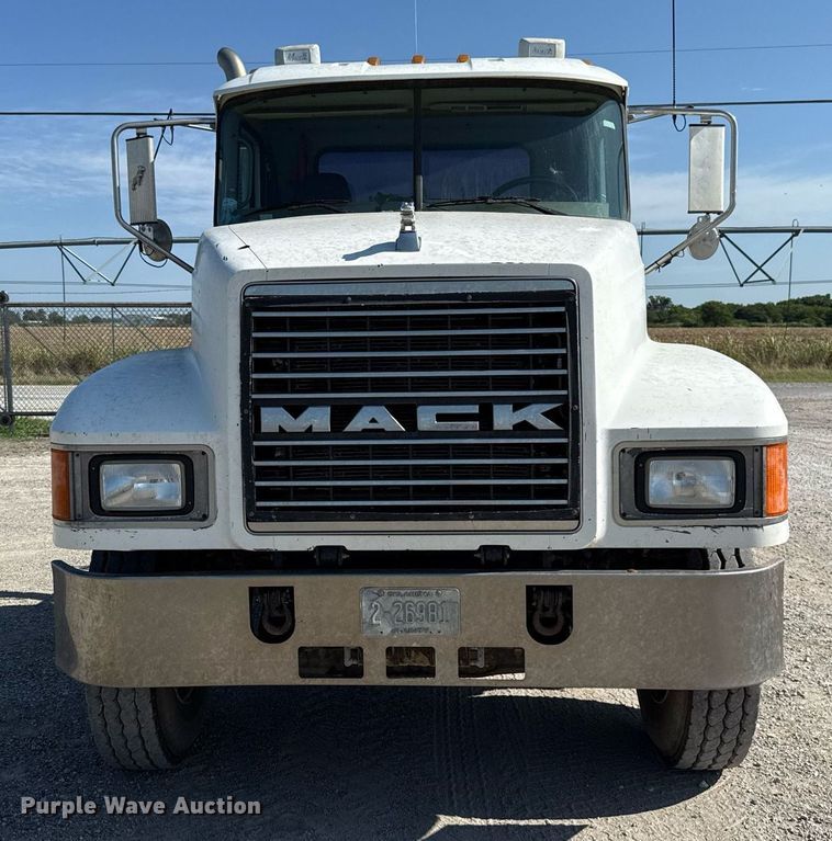 CAMIóN 2004 MACK