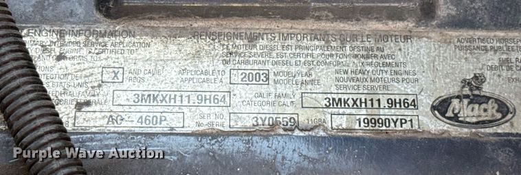 image for item HI9304 2004 Mack CH613 semi truck