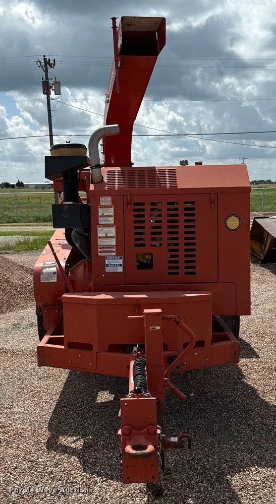 image for item HI9306 2016 Morbark Beever M18R wood chipper