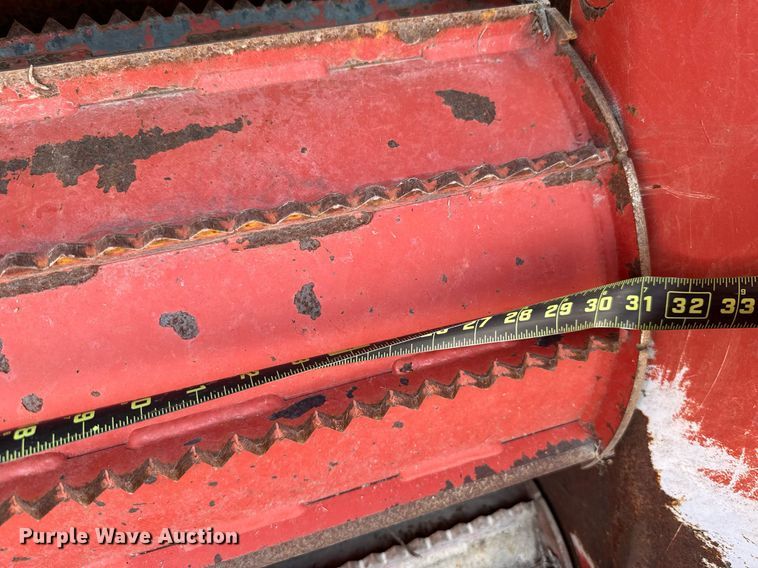 image for item HI9306 2016 Morbark Beever M18R wood chipper