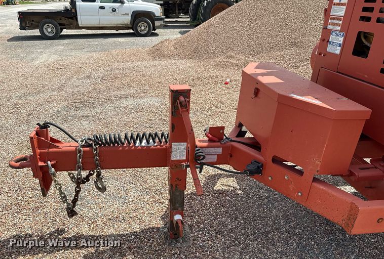 image for item HI9306 2016 Morbark Beever M18R wood chipper