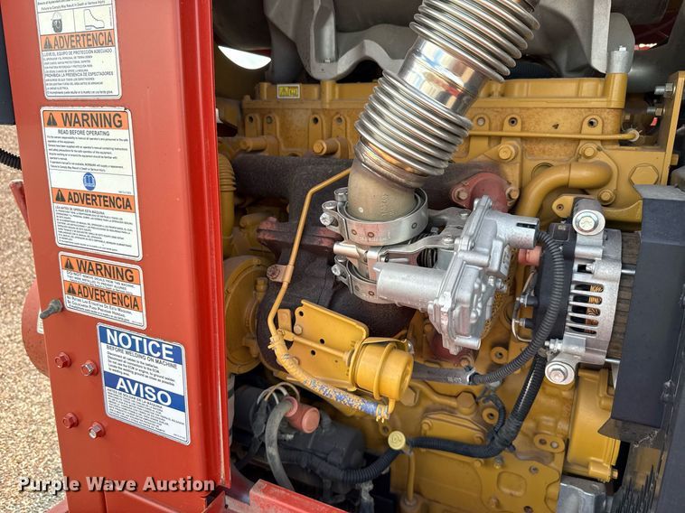 image for item HI9306 2016 Morbark Beever M18R wood chipper