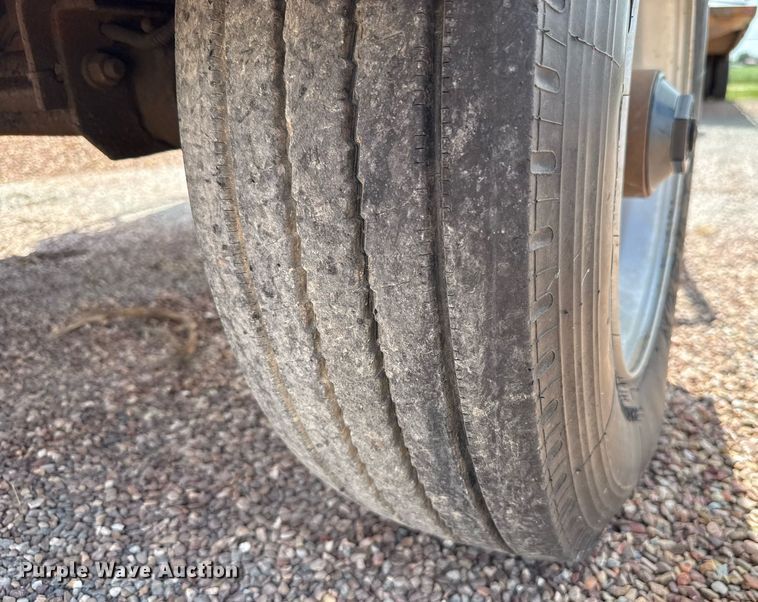 image for item HI9306 2016 Morbark Beever M18R wood chipper