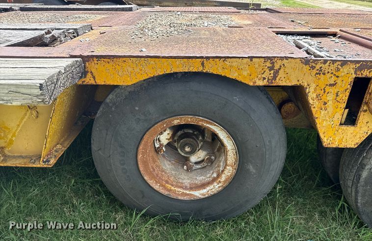 image for item HI9308 1978 Load King 352LF lowboy equipment trailer