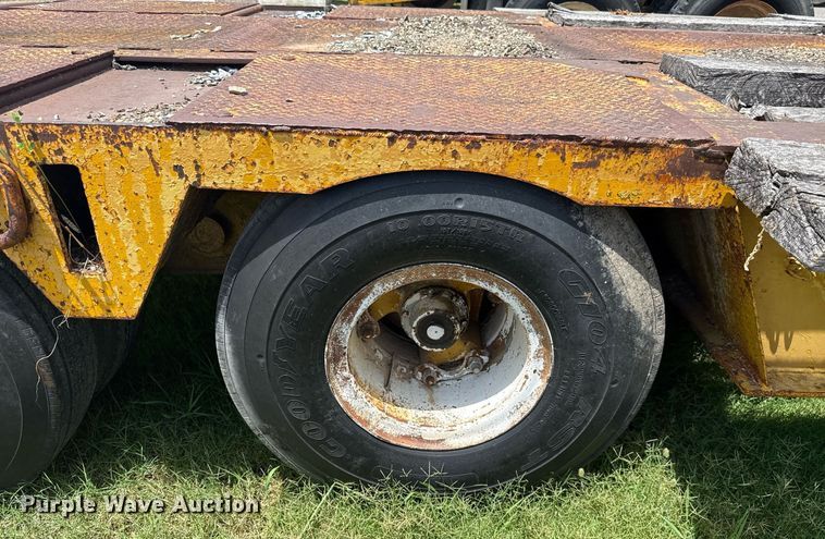 image for item HI9308 1978 Load King 352LF lowboy equipment trailer