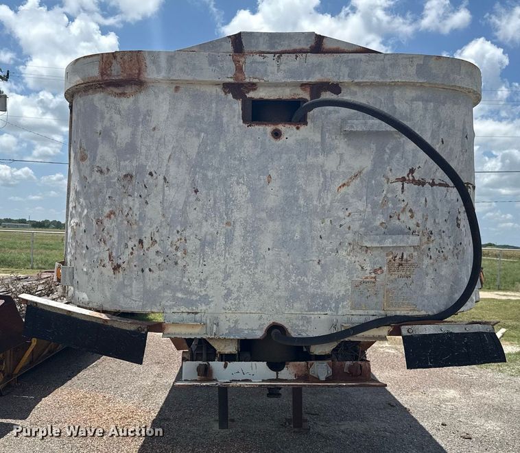 image for item HI9309 1984 Lufkin TD31 30/27 end dump trailer