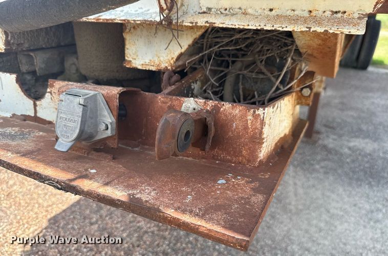 image for item HI9309 1984 Lufkin TD31 30/27 end dump trailer