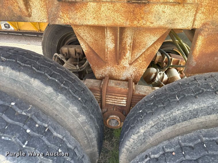 image for item HI9309 1984 Lufkin TD31 30/27 end dump trailer