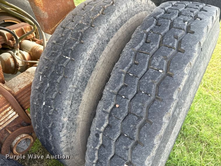 image for item HI9309 1984 Lufkin TD31 30/27 end dump trailer