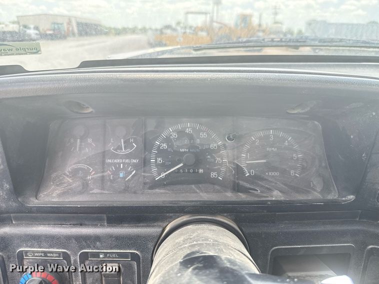 image for item HI9310 1990 Ford F450 Super Duty flatbed truck