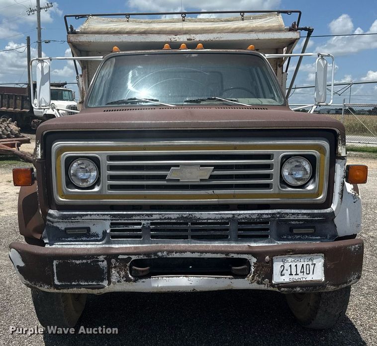 image for item HI9311 1986 Chevrolet C70 dump truck
