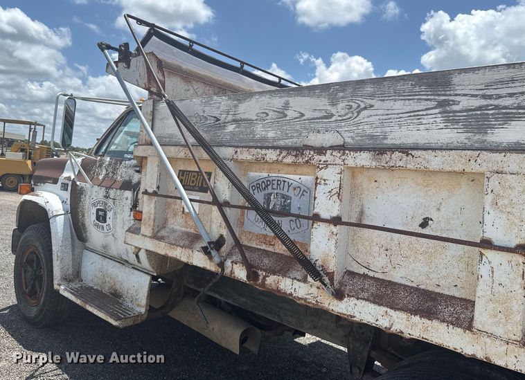 image for item HI9311 1986 Chevrolet C70 dump truck