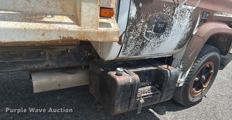 image for item HI9311 1986 Chevrolet C70 dump truck