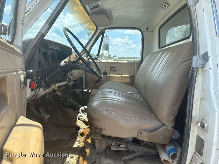 image for item HI9311 1986 Chevrolet C70 dump truck