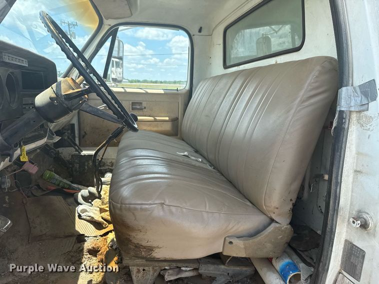 image for item HI9311 1986 Chevrolet C70 dump truck