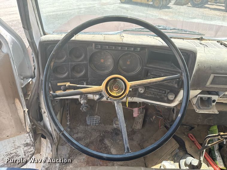 image for item HI9311 1986 Chevrolet C70 dump truck