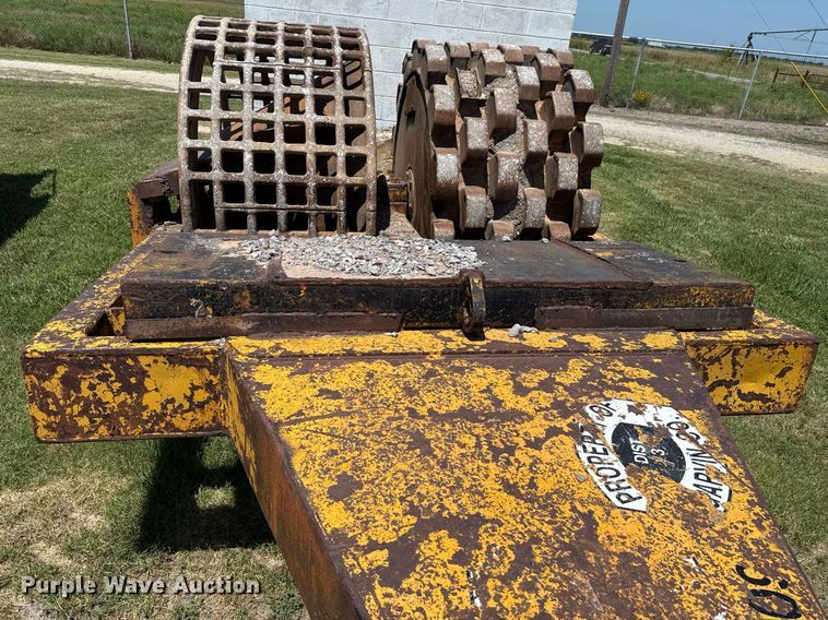 image for item HI9312 Hyster combination double drum roller