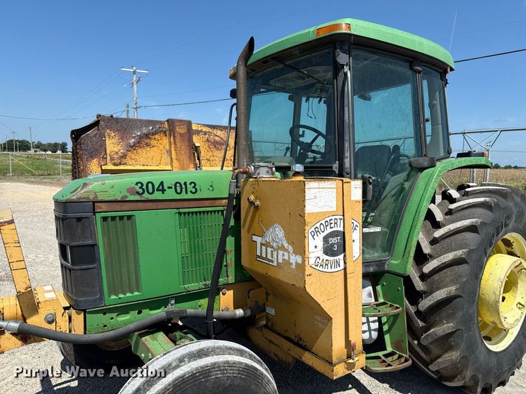 image for item HI9315 2001 John Deere 6405 tractor