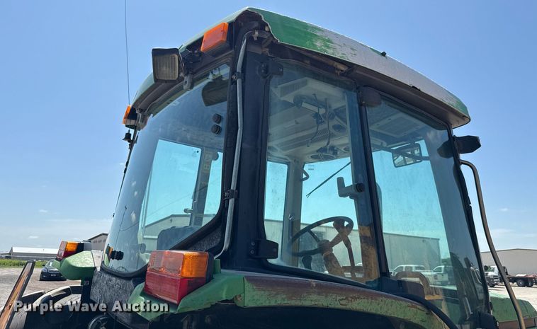 image for item HI9315 2001 John Deere 6405 tractor