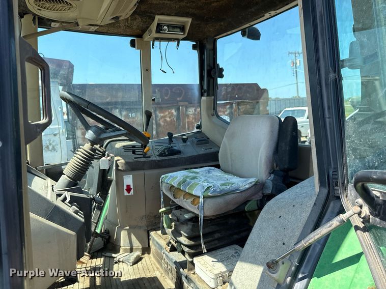 image for item HI9315 2001 John Deere 6405 tractor