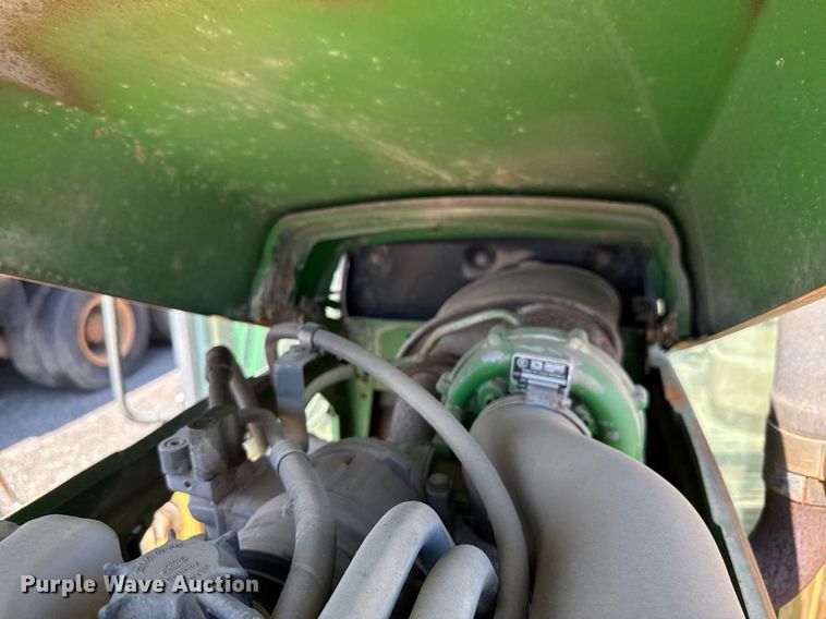 image for item HI9315 2001 John Deere 6405 tractor