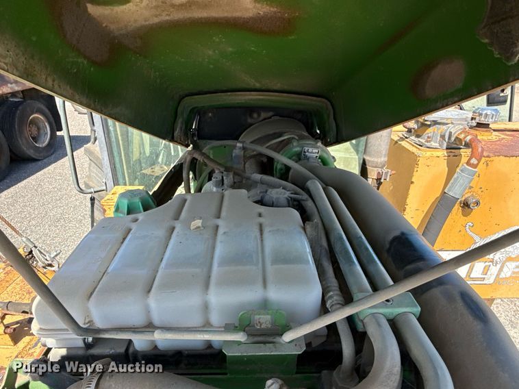 image for item HI9315 2001 John Deere 6405 tractor