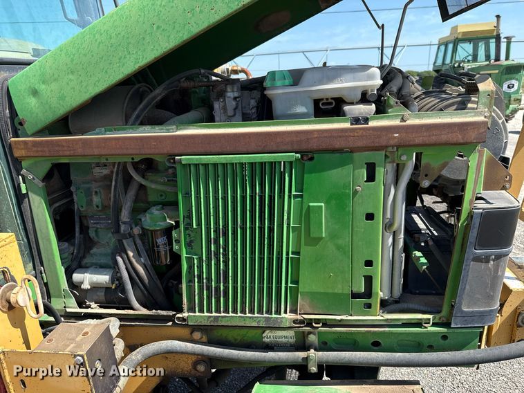 image for item HI9315 2001 John Deere 6405 tractor