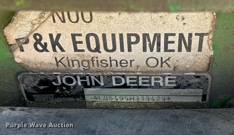 image for item HI9315 2001 John Deere 6405 tractor