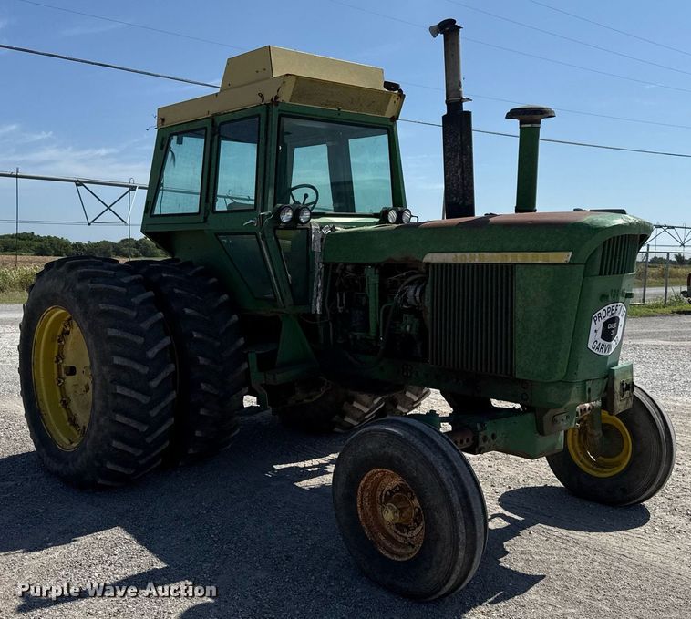 image for item HI9316 1970 John Deere 4520 tractor