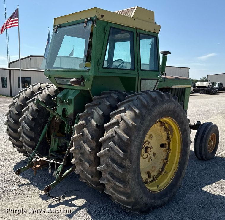 image for item HI9316 1970 John Deere 4520 tractor