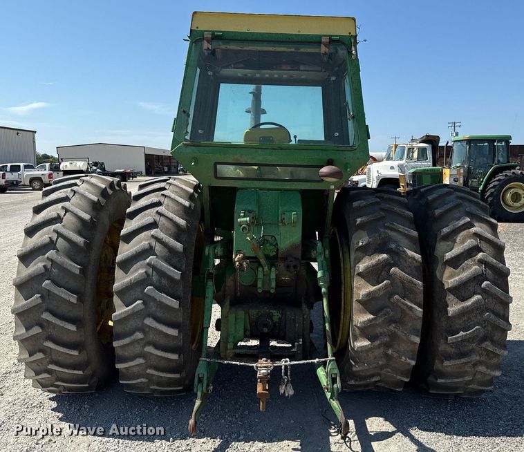 image for item HI9316 1970 John Deere 4520 tractor