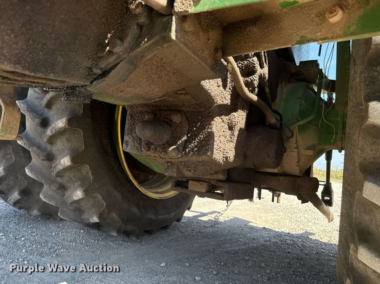 image for item HI9316 1970 John Deere 4520 tractor