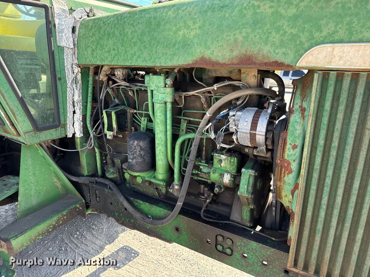 image for item HI9316 1970 John Deere 4520 tractor