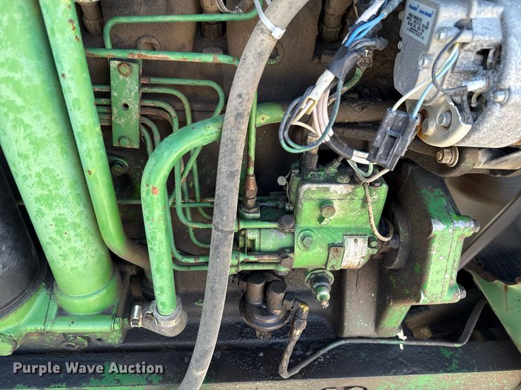 image for item HI9316 1970 John Deere 4520 tractor