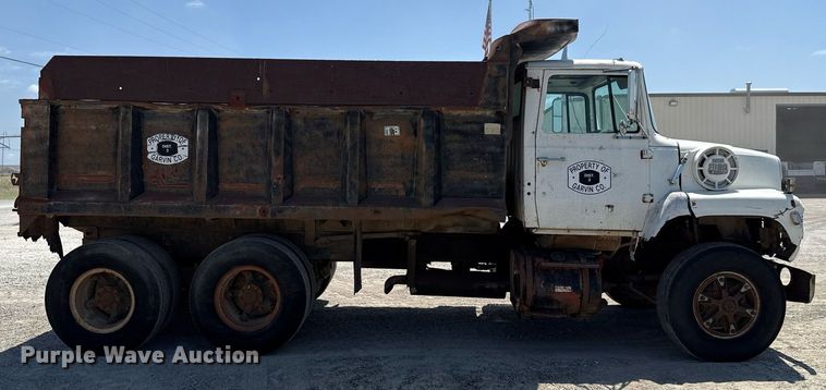 image for item HI9317 1980 Ford 8000 dump truck
