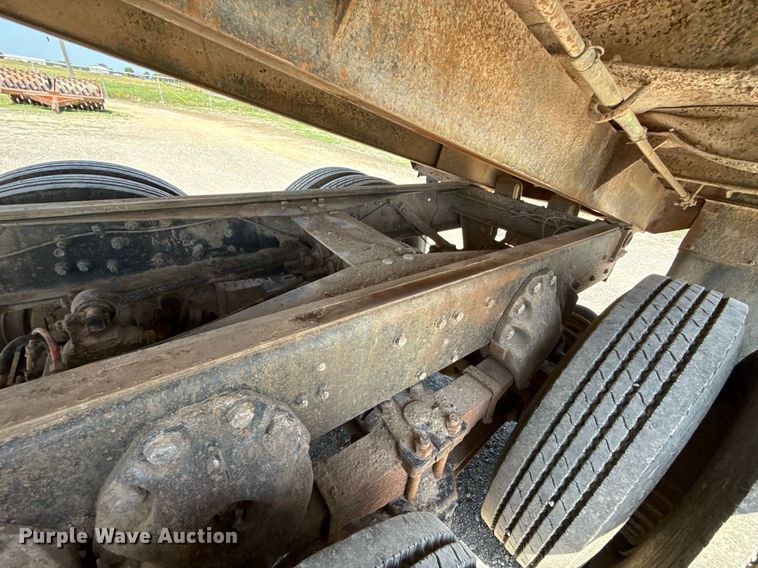 image for item HI9317 1980 Ford 8000 dump truck