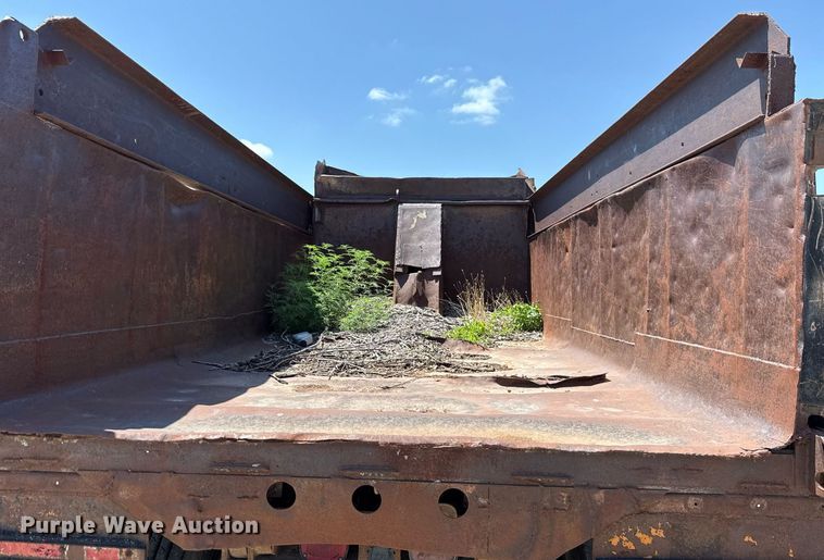 image for item HI9317 1980 Ford 8000 dump truck