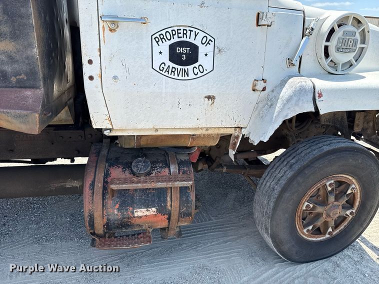 image for item HI9317 1980 Ford 8000 dump truck