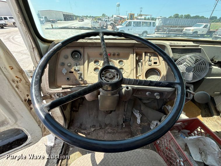 image for item HI9317 1980 Ford 8000 dump truck