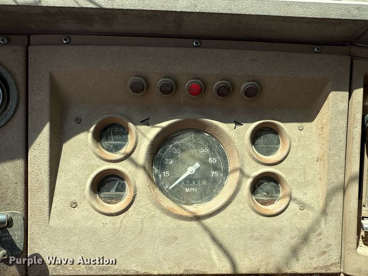 image for item HI9317 1980 Ford 8000 dump truck