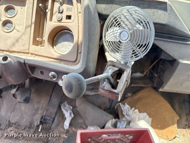 image for item HI9317 1980 Ford 8000 dump truck