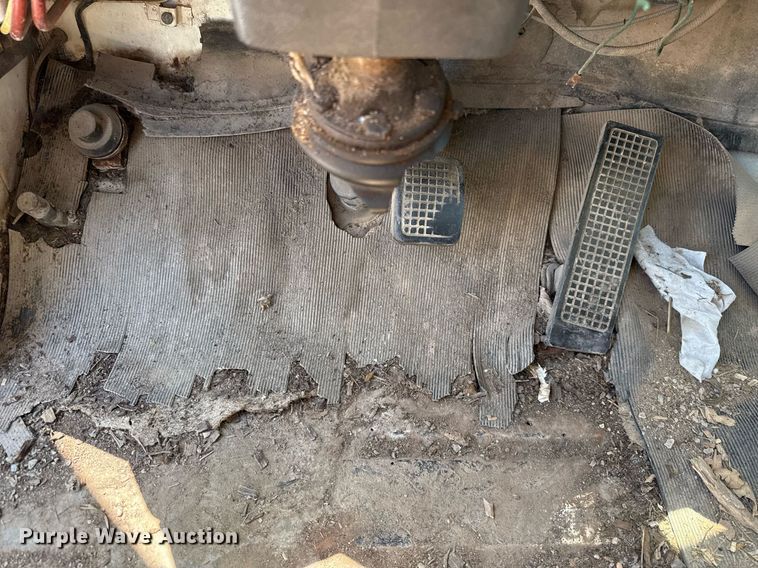 image for item HI9317 1980 Ford 8000 dump truck