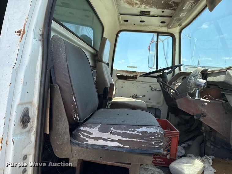 image for item HI9317 1980 Ford 8000 dump truck