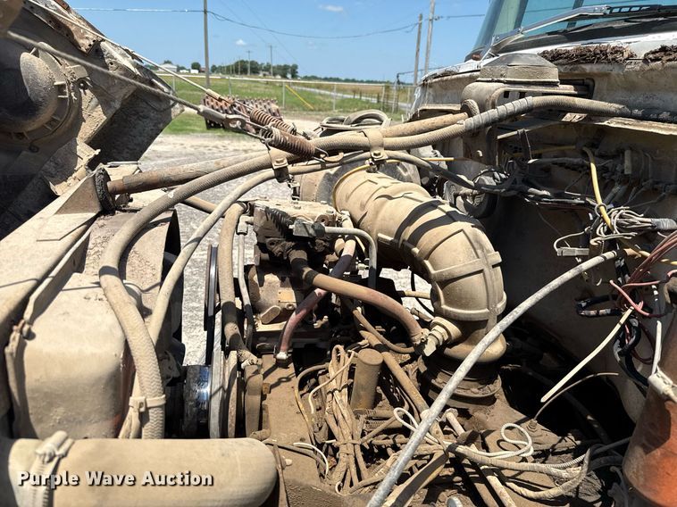 image for item HI9317 1980 Ford 8000 dump truck